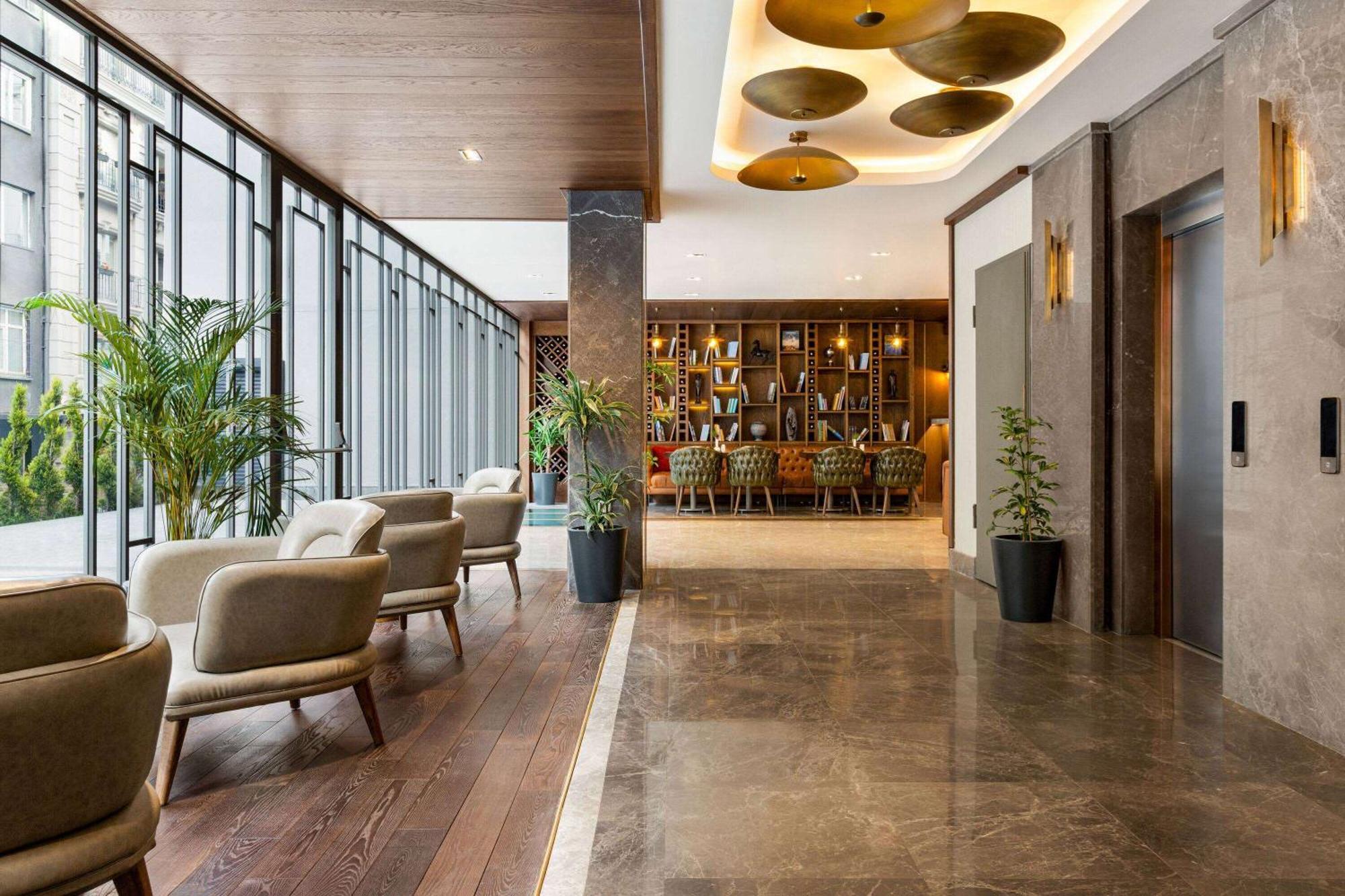 Days Inn By Wyndham Istanbul Bomonti Exterior photo