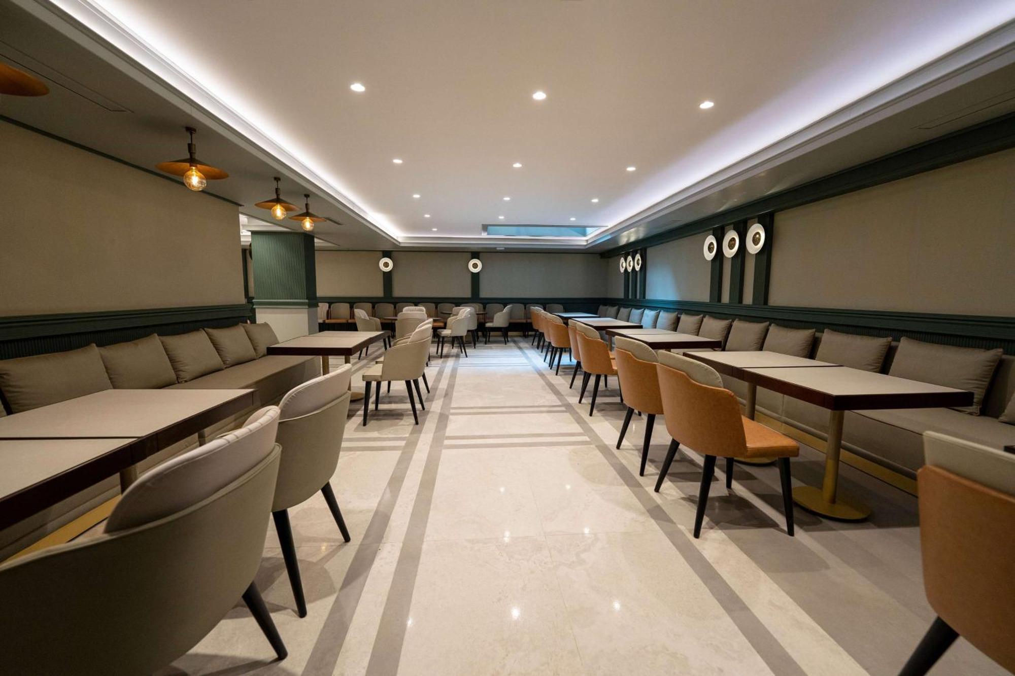 Days Inn By Wyndham Istanbul Bomonti Exterior photo